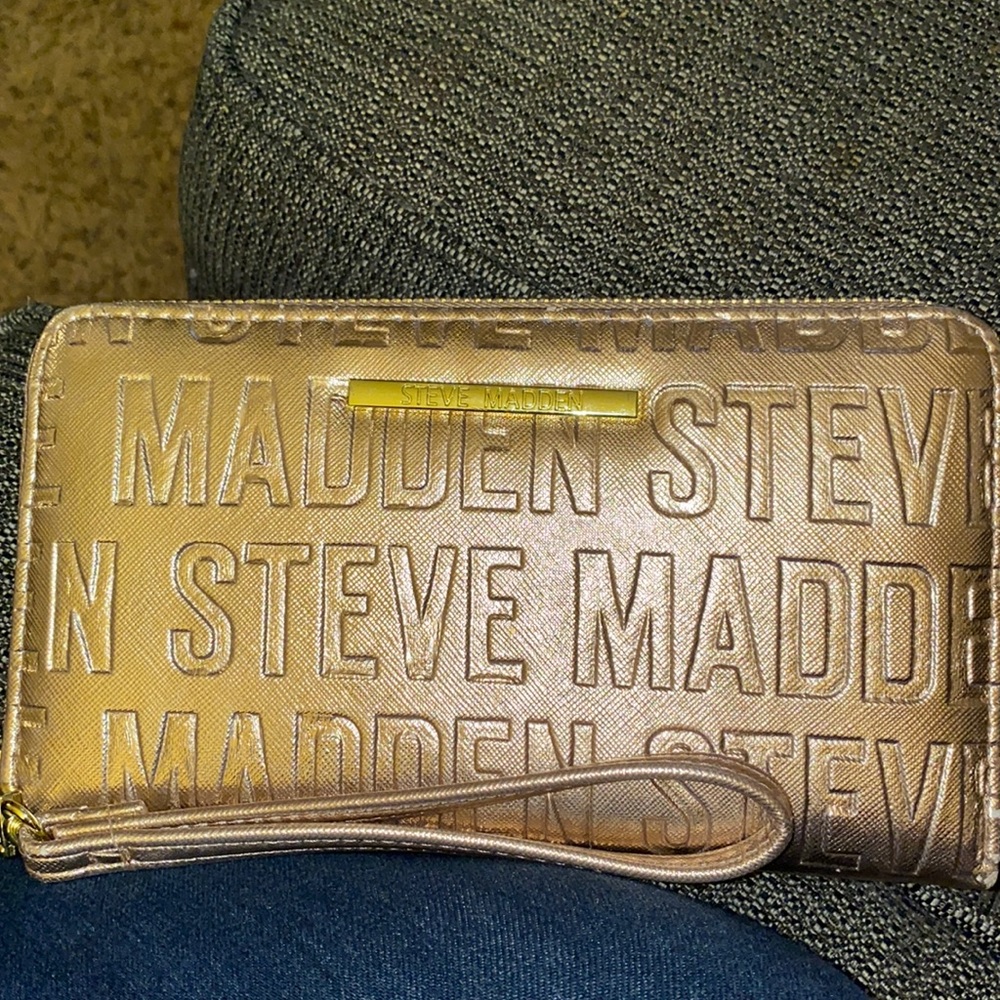 Steve Madden Wallet